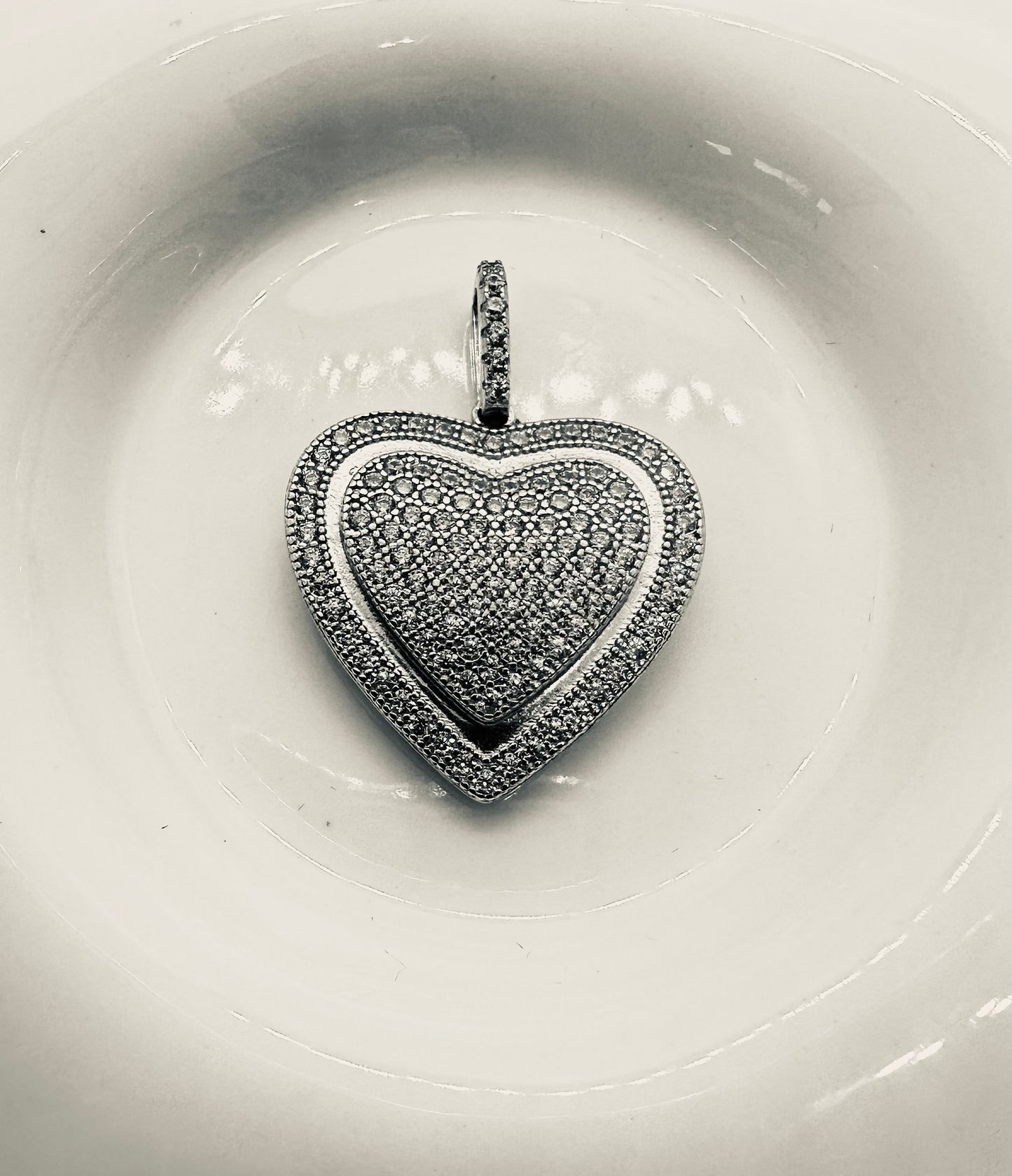 Doble Heart Pave