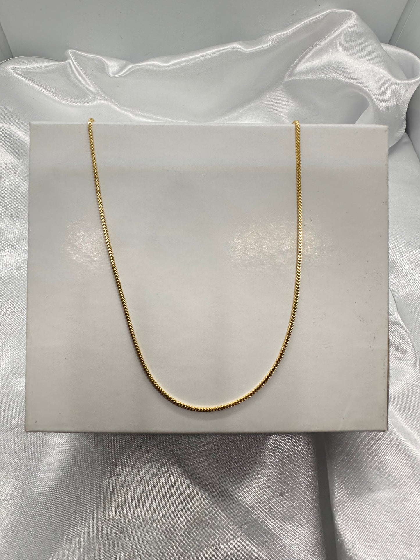 Serpentine Link chain