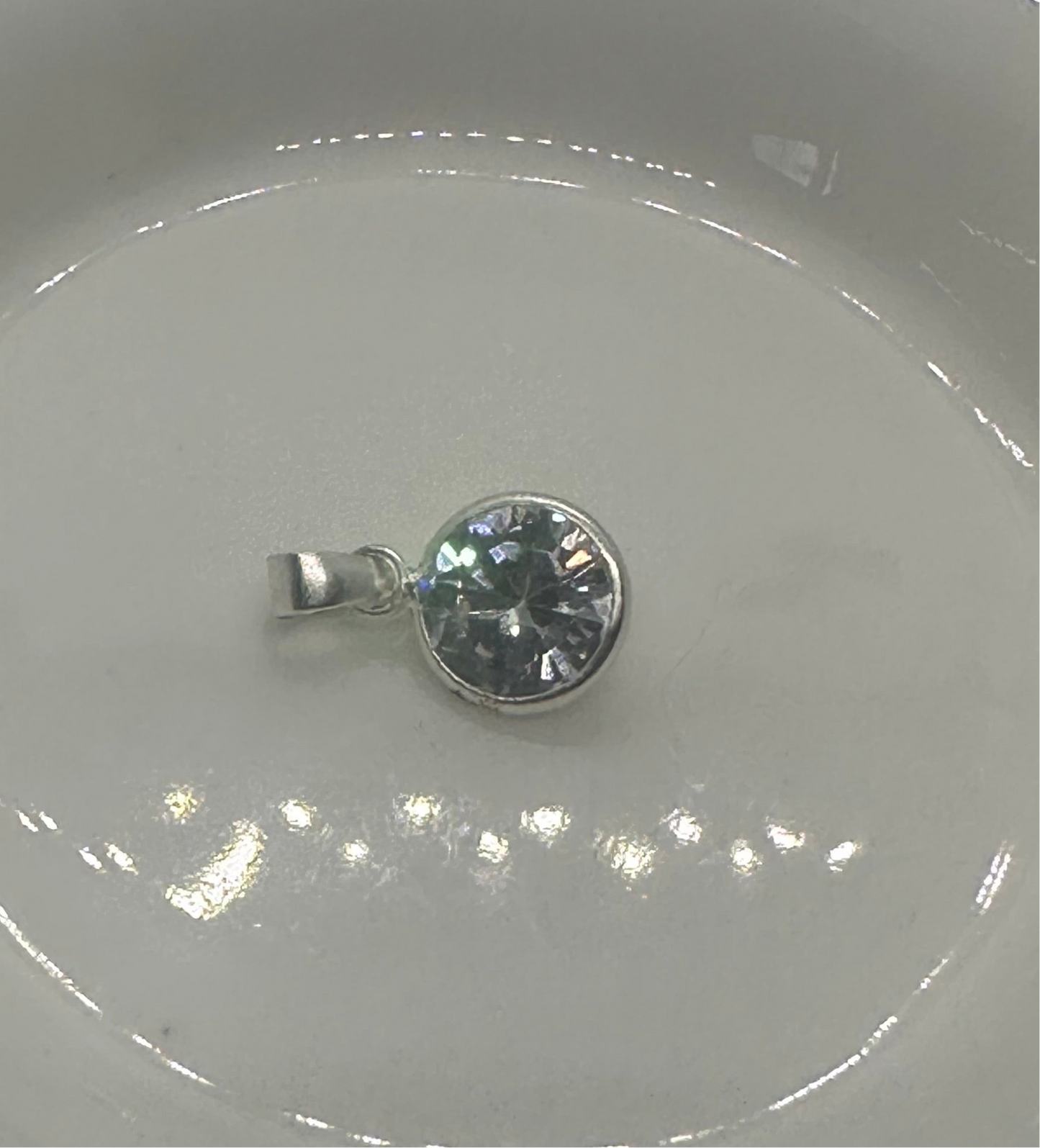 8mm Stone Silver Pensan