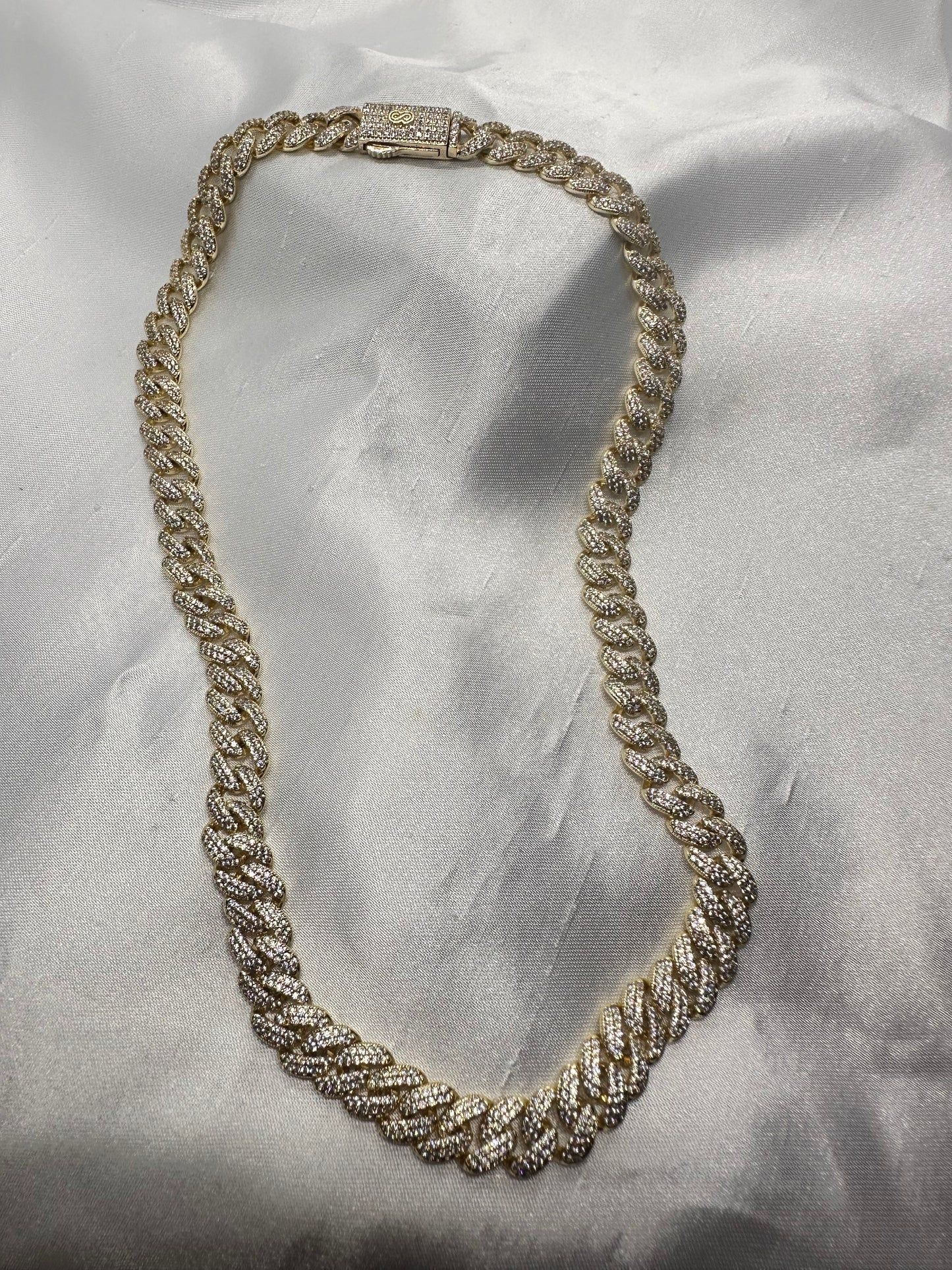 Cuban Pave Chain