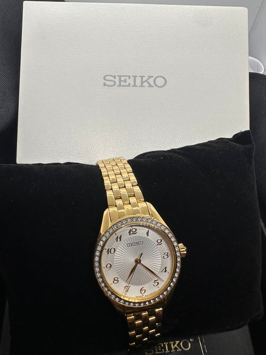 SEIKO Gold Women