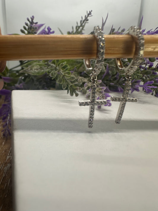 Cross Huggies
