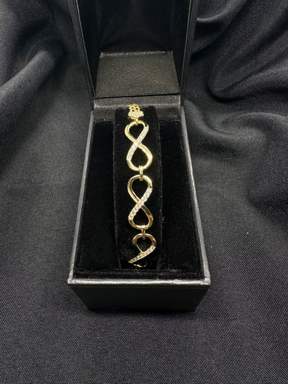 Infinite bracelet