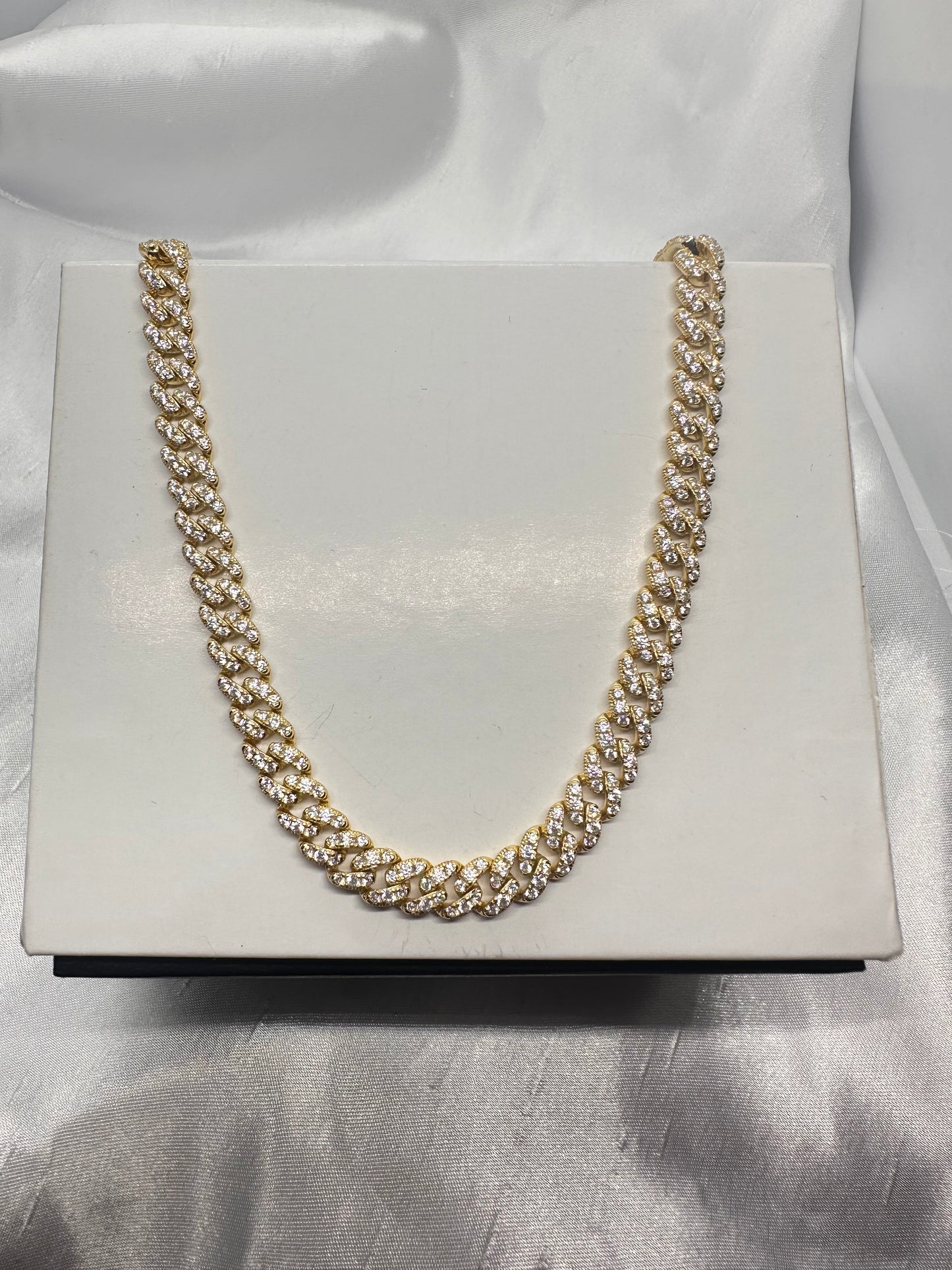 Miami Cuban Pave Chain 6mm