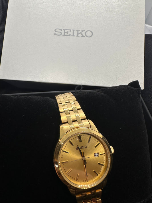 SEIKO 
Essentials Quartz Champagne Dial Ladies Watch