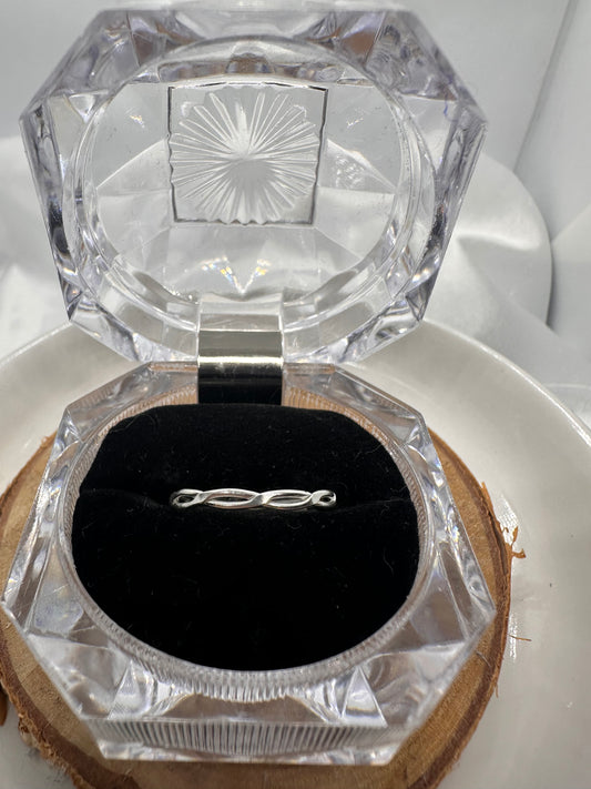 Loop Silver Ring