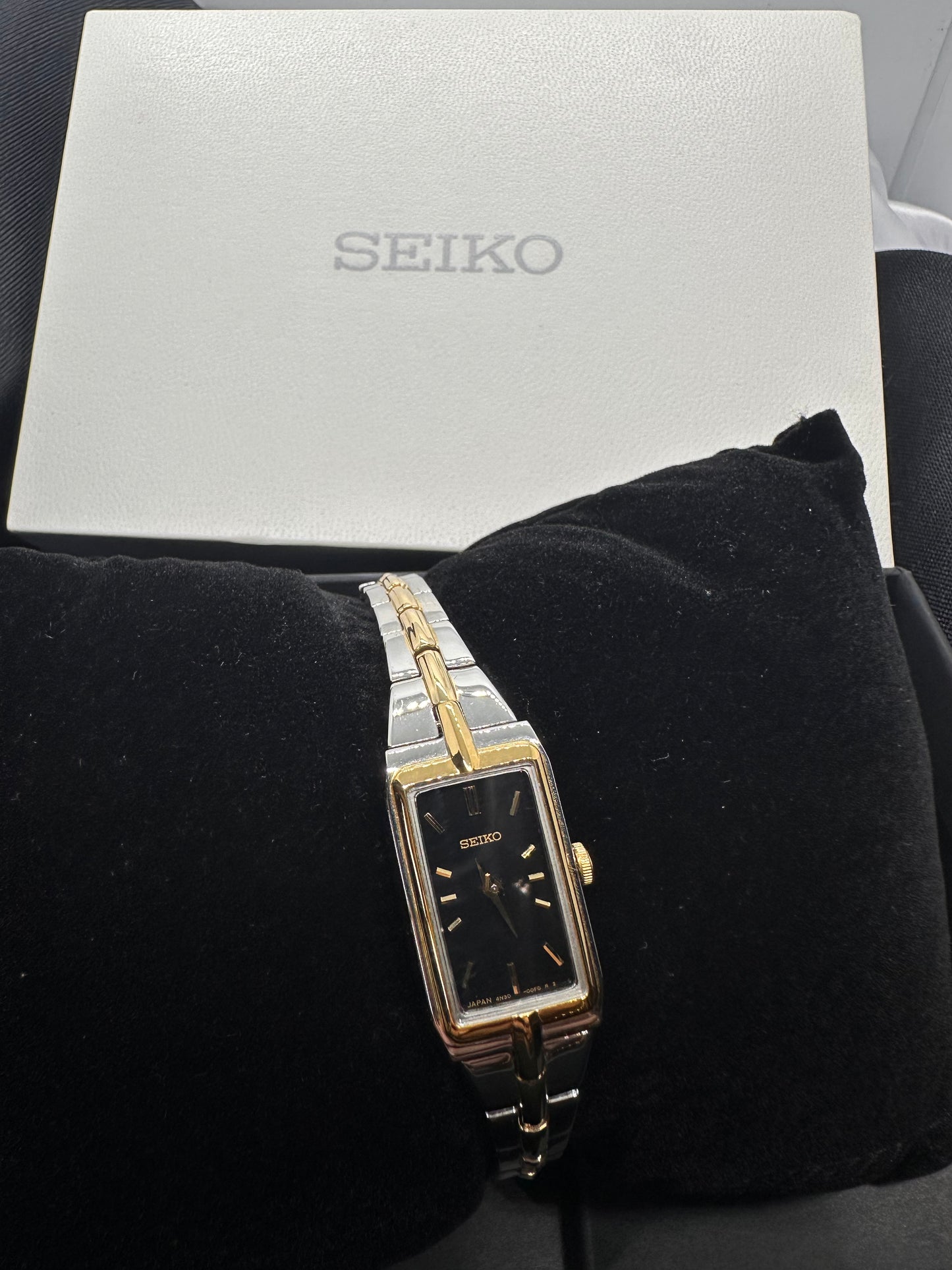 SEIKO
Bracelet Women's Dress Watch