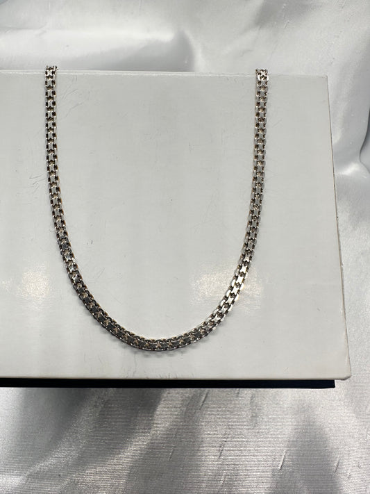 Bistmar Necklace
