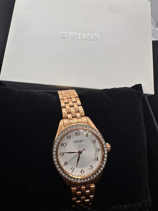 SEIKO - Essentials, Gemmed Gold Stainless Steel Women's Quartz Watch - SUR396