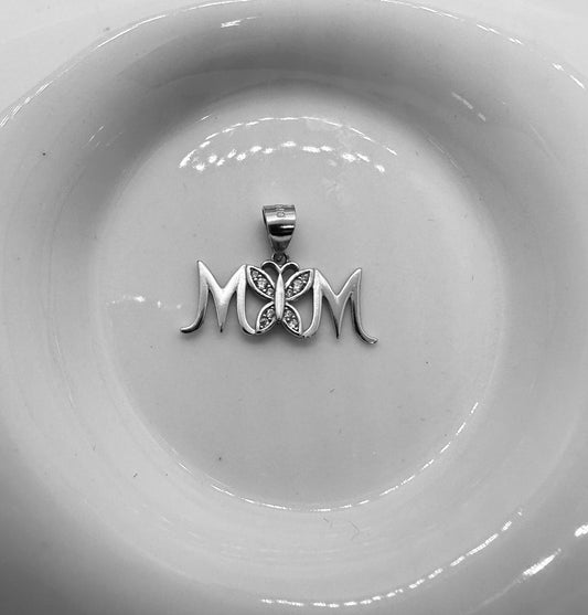 M🦋M